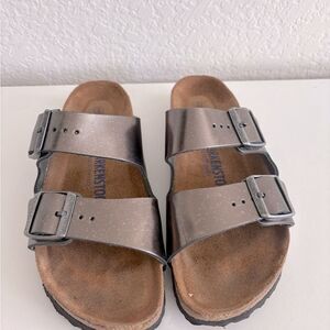 Birkenstock womBrown Sandals
